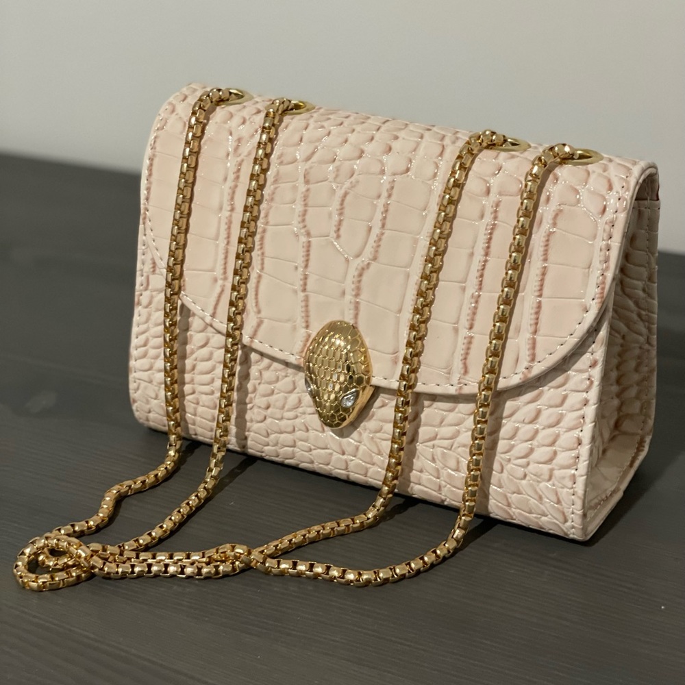 NWT faux croc gold chain handbag